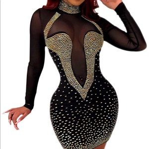 Women’s long sleeve dress.